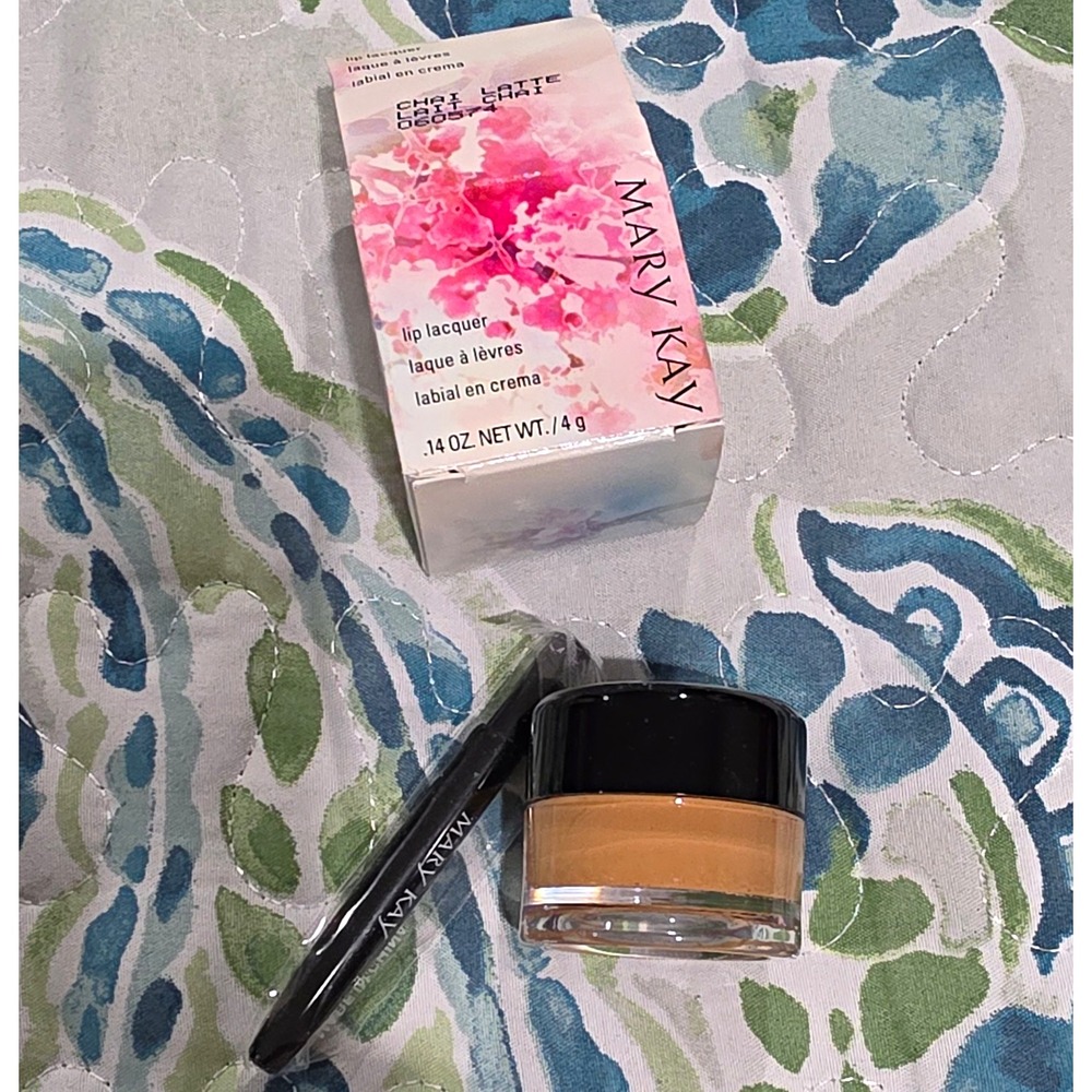 Mary Kay Cream Lip Lacquer Chai Latte Shade 060574 0.14 oz / 4 g